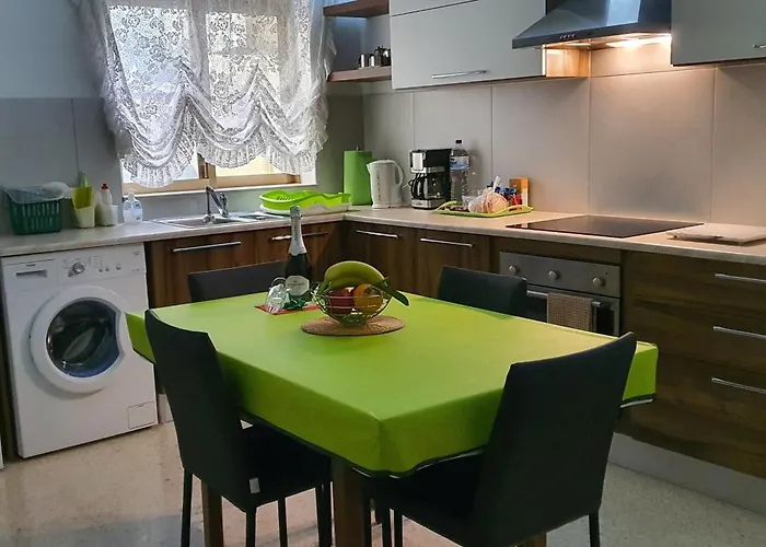 Central Studio Apartment