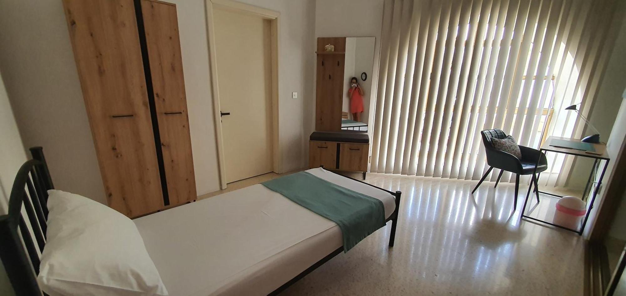Central Studio Apartment Santa Vennera