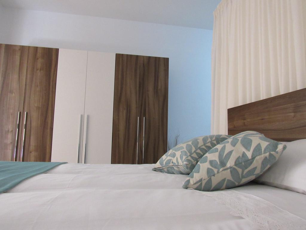 Central Studio Apartment * Santa Vennera