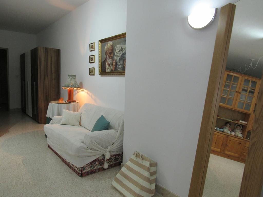 Apartment Central Studio Apartment Santa Vennera