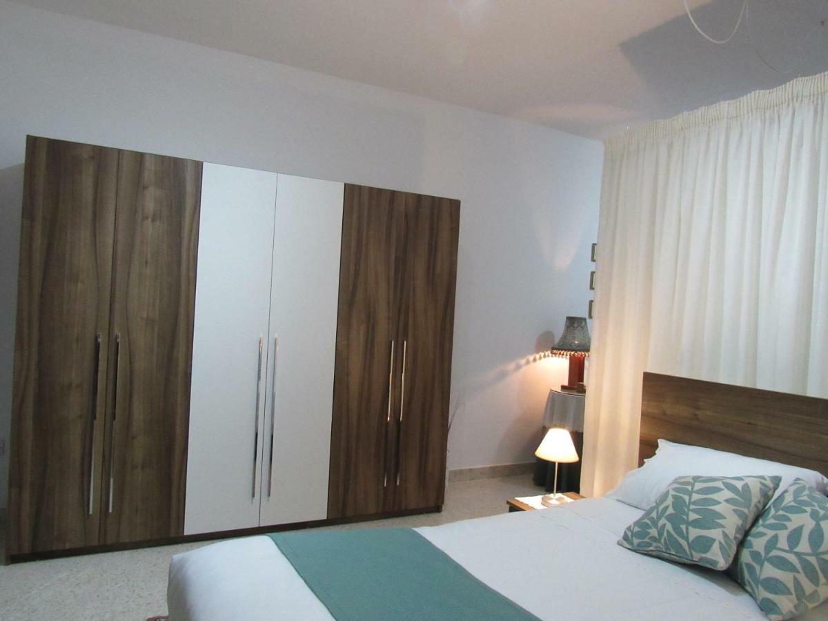 Central Studio Apartment Apartment Santa Vennera
