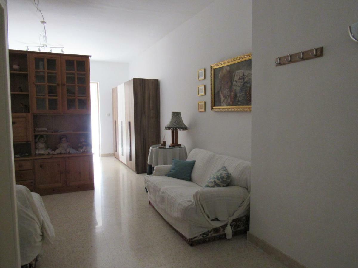 Central Studio Apartment Apartment