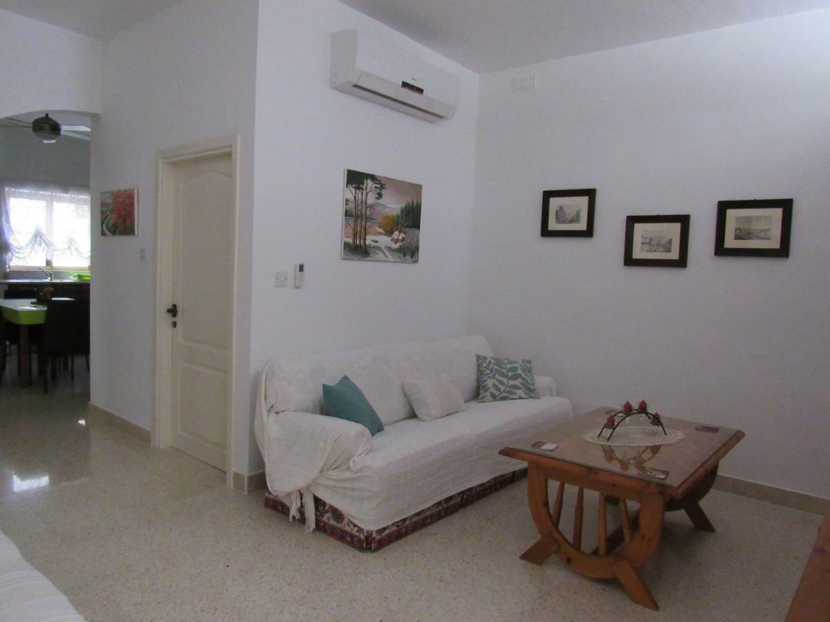 Central Studio Apartment Apartment